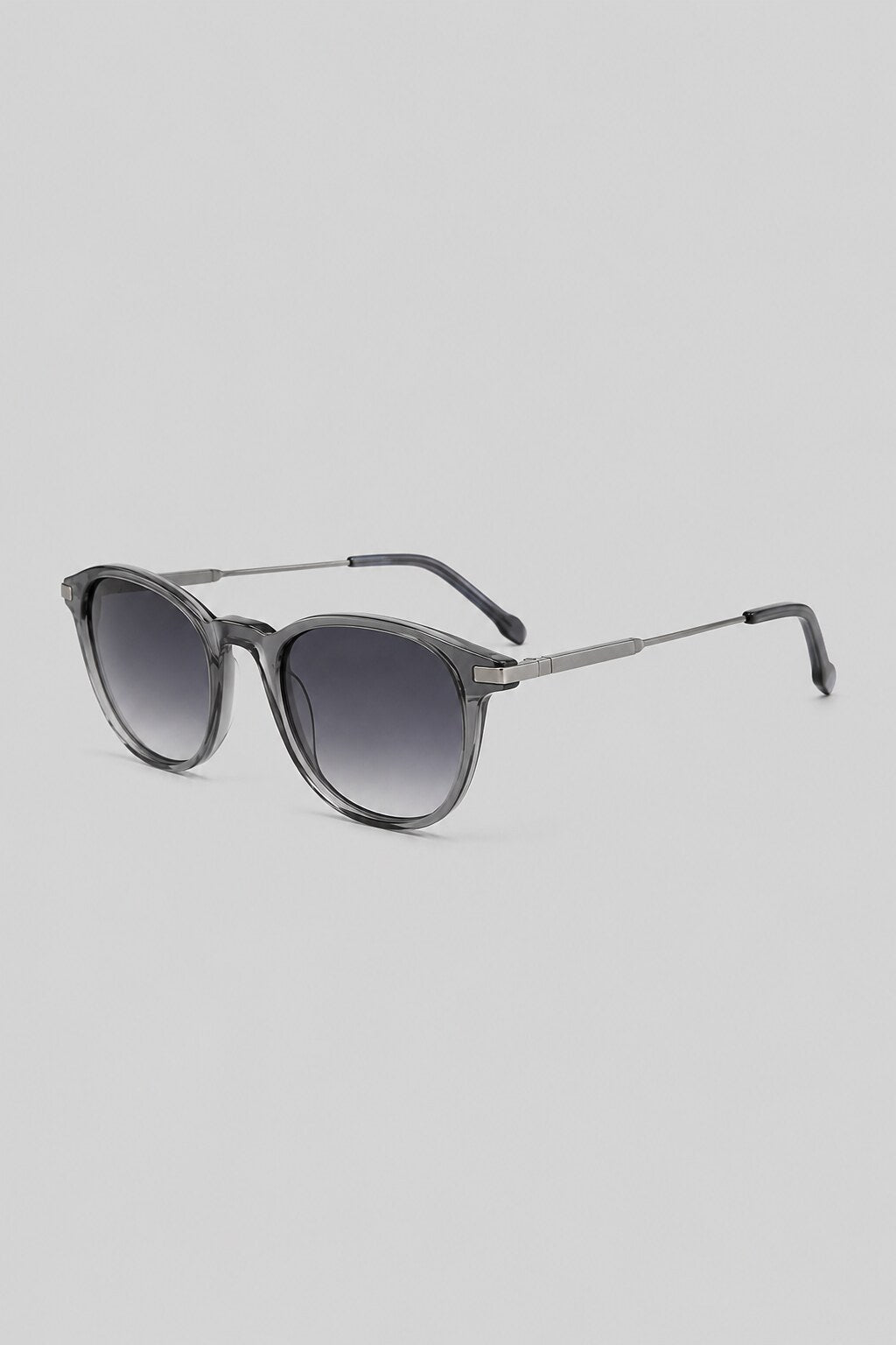 Olivier Marel Arosa '16 clear gray round sunglasses, side profile, unisex fit