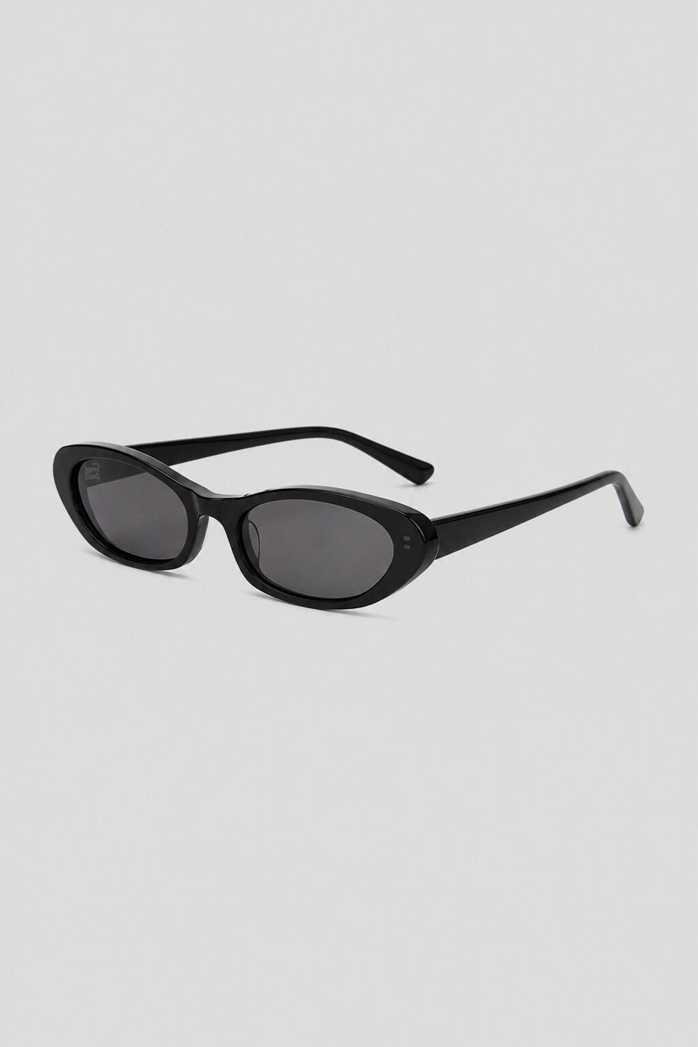 Olivier Marel Bregenz '86 black polarized oval sunglasses, side profile, women's fit
