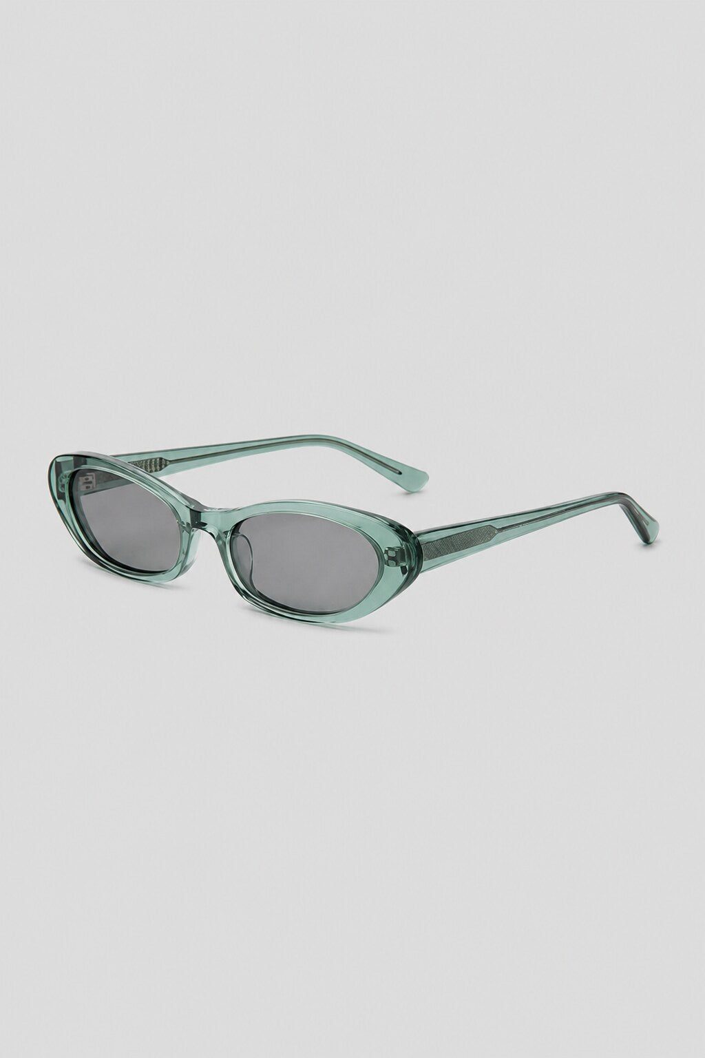 Olivier Marel Bregenz '86 green polarized oval sunglasses, side profile, women's fit