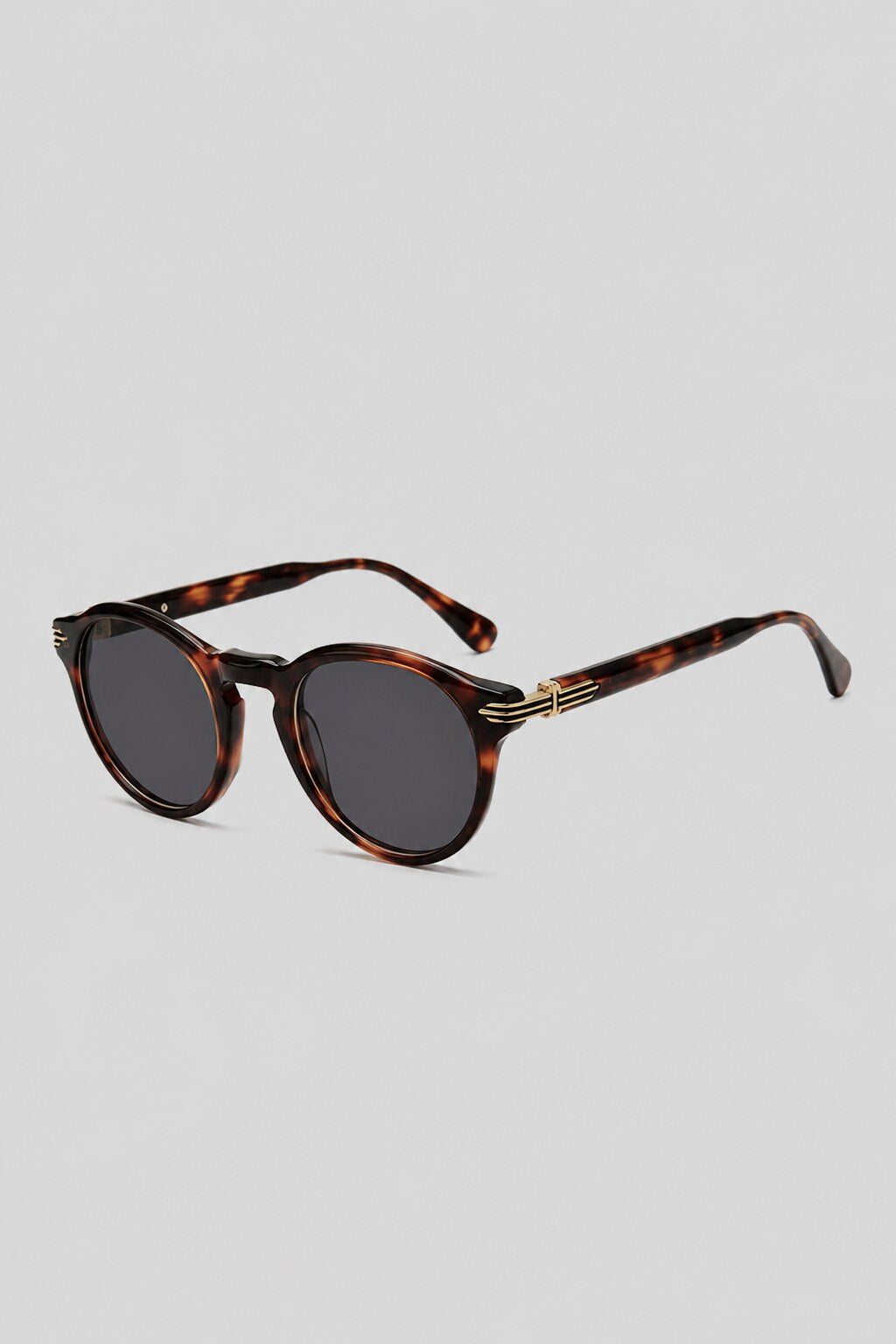 Olivier Marel Camogli '52 tortoiseshell polarized round sunglasses, side profile, unisex fit