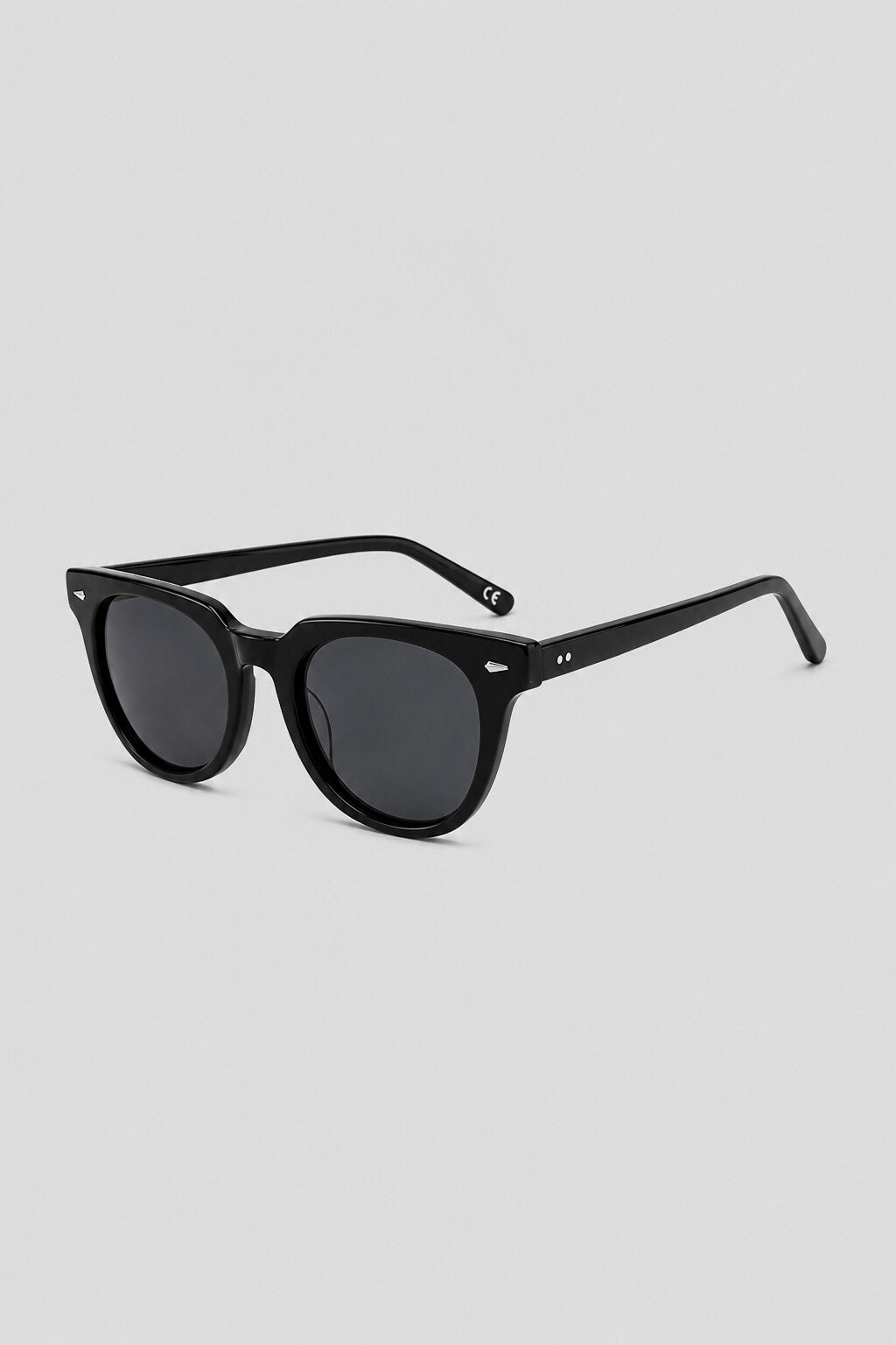 Olivier Marel Granada '38 black round sunglasses, side profile, unisex fit