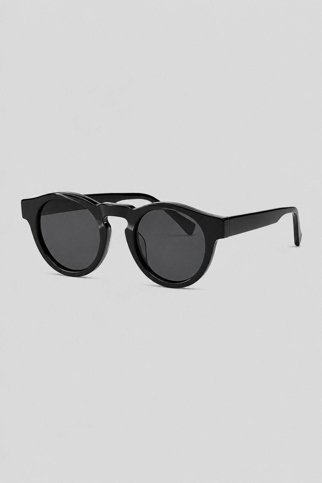 Olivier Marel Lugano '96 black polarized round sunglasses, side profile, unisex fit