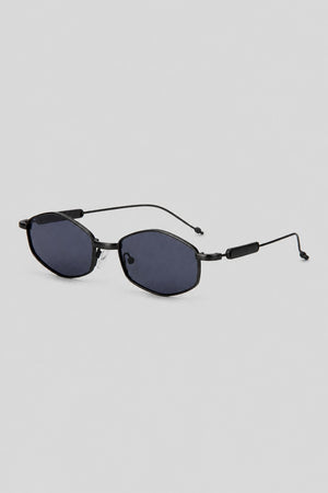 Olivier Marel Madeira '22 black polarized oval sunglasses, side profile, unisex fit