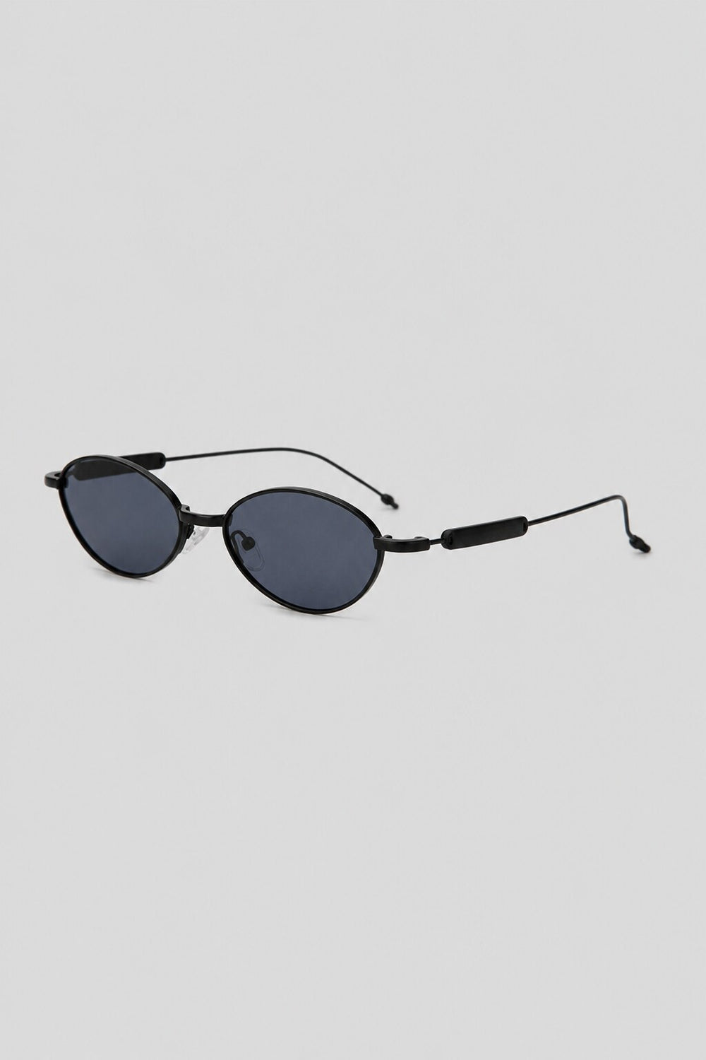 Olivier Marel Monaco '76 black polarized oval sunglasses, side profile, unisex fit