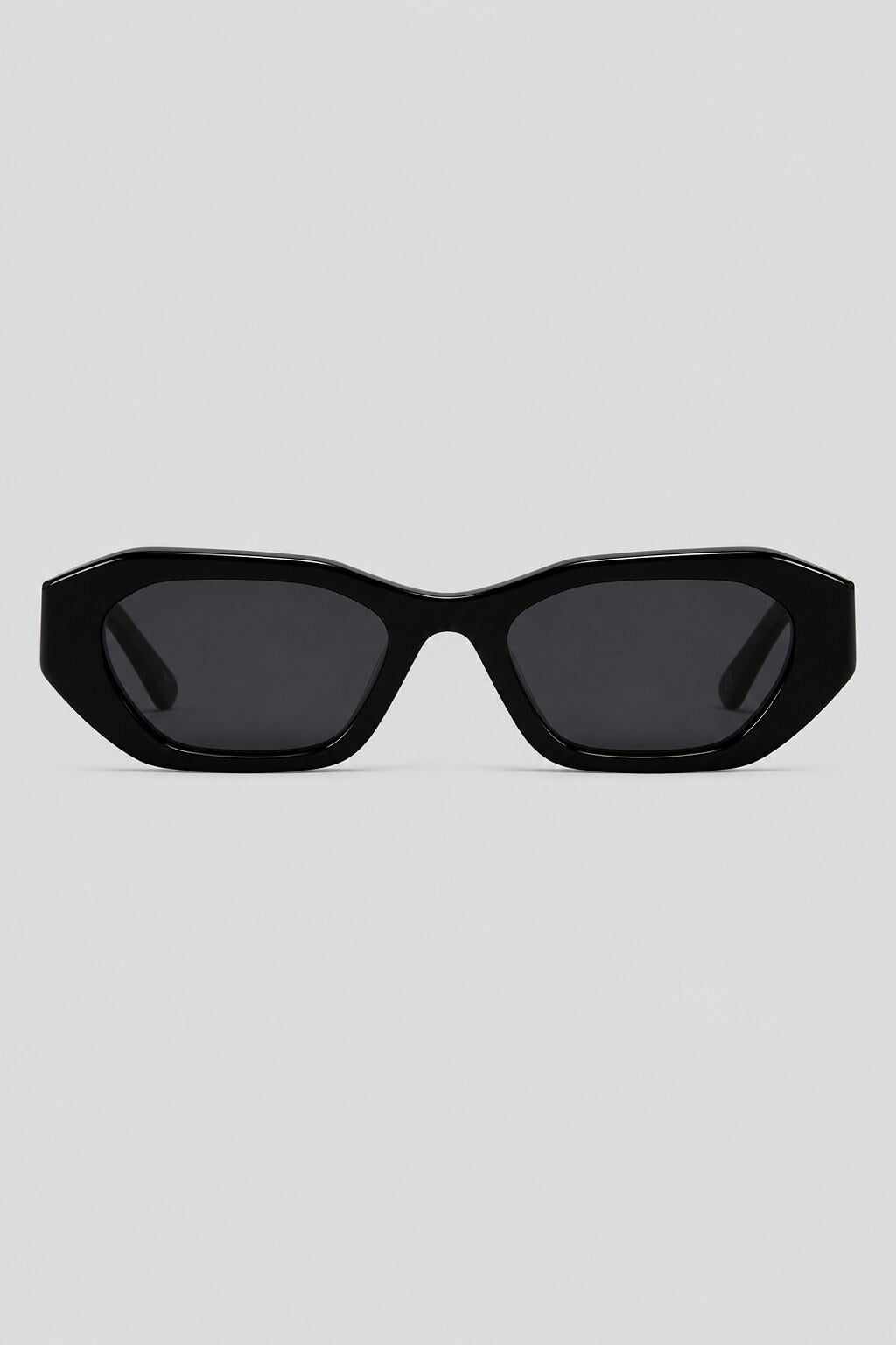 Olivier Marel Paros '92 black polarized cat-eye sunglasses in acetate, front view