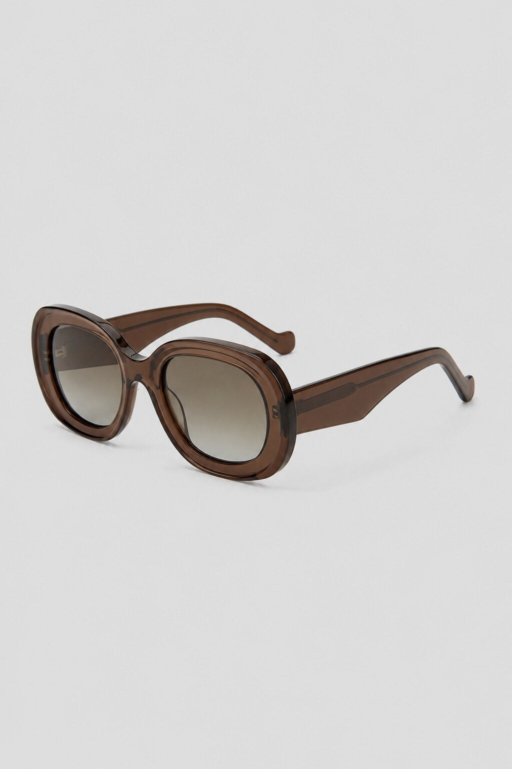 Olivier Marel Salzburg '68 brown polarized oval sunglasses, side profile, women's fit