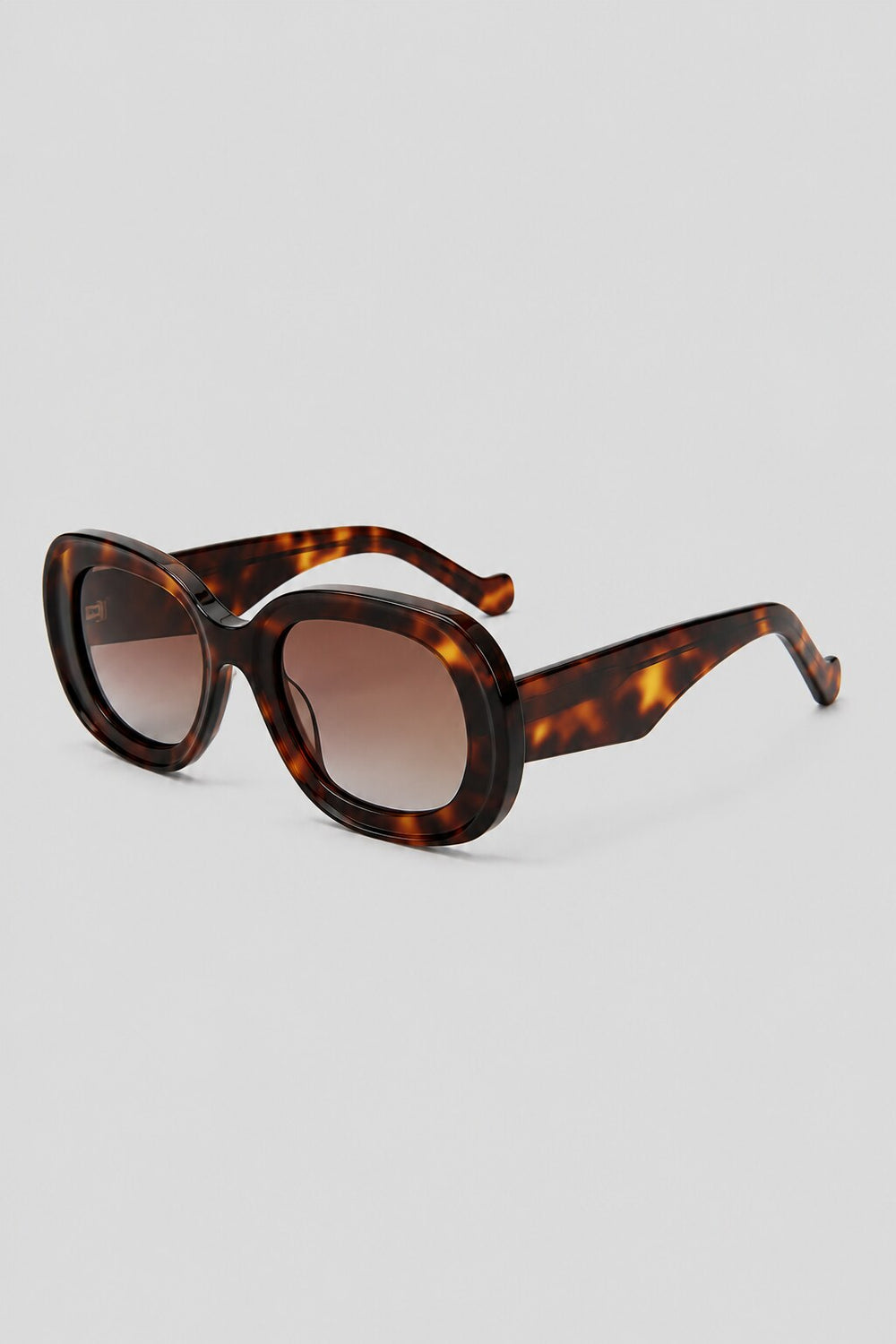 Olivier Marel Salzburg '68 brown tortoise polarized oval sunglasses, side profile, women's fit