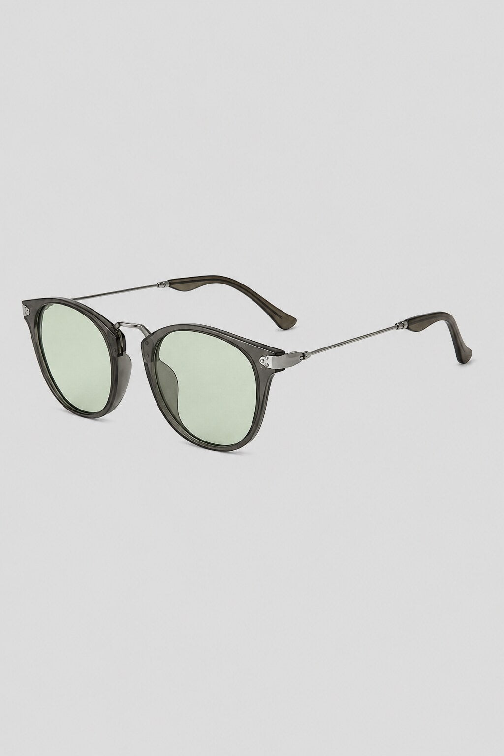 Olivier Marel Sanremo '73 green polarized round sunglasses, side profile, unisex fit
