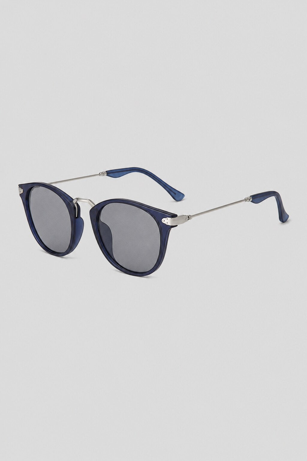 Olivier Marel Sanremo '73 navy polarized round sunglasses, side profile, unisex fit