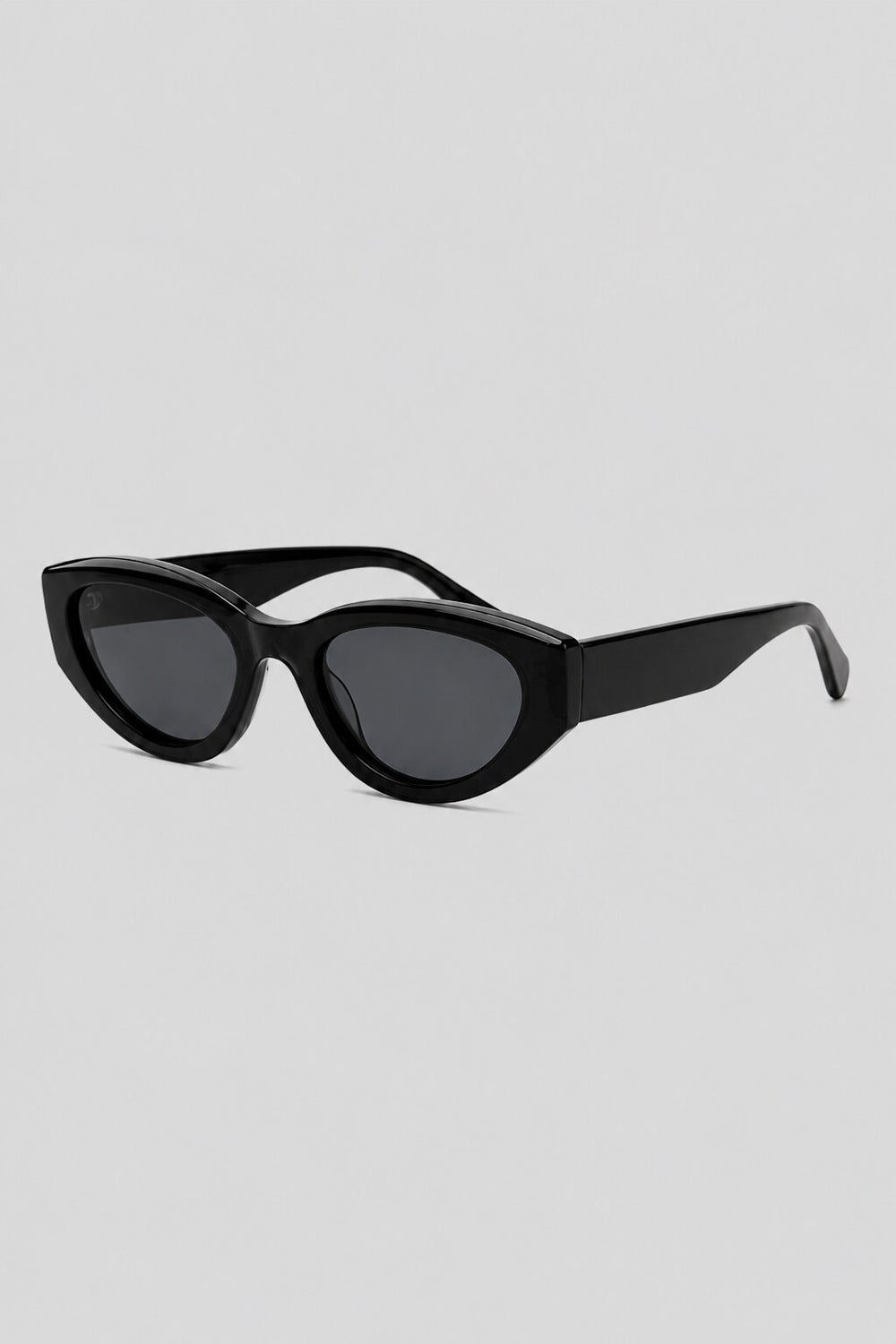 Olivier Marel Sitges '74 in black acetate cat-eye frame, three-quarter view