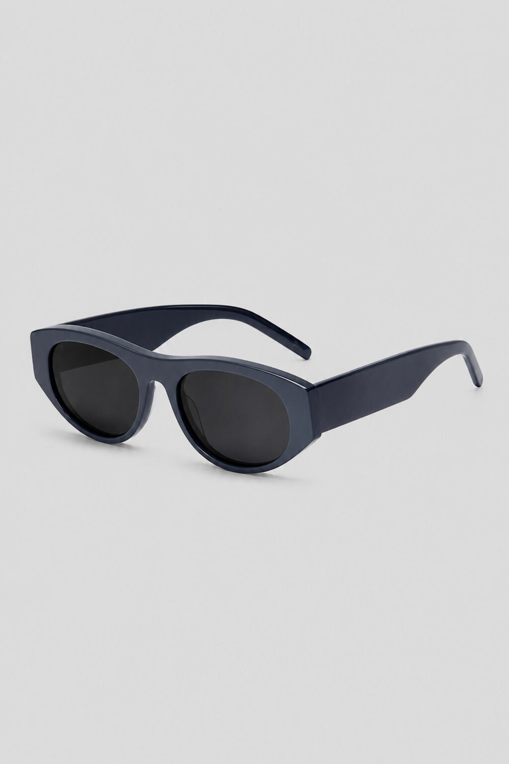 Olivier Marel Tignes '28 navy polarized oval sunglasses, side profile, women's fit