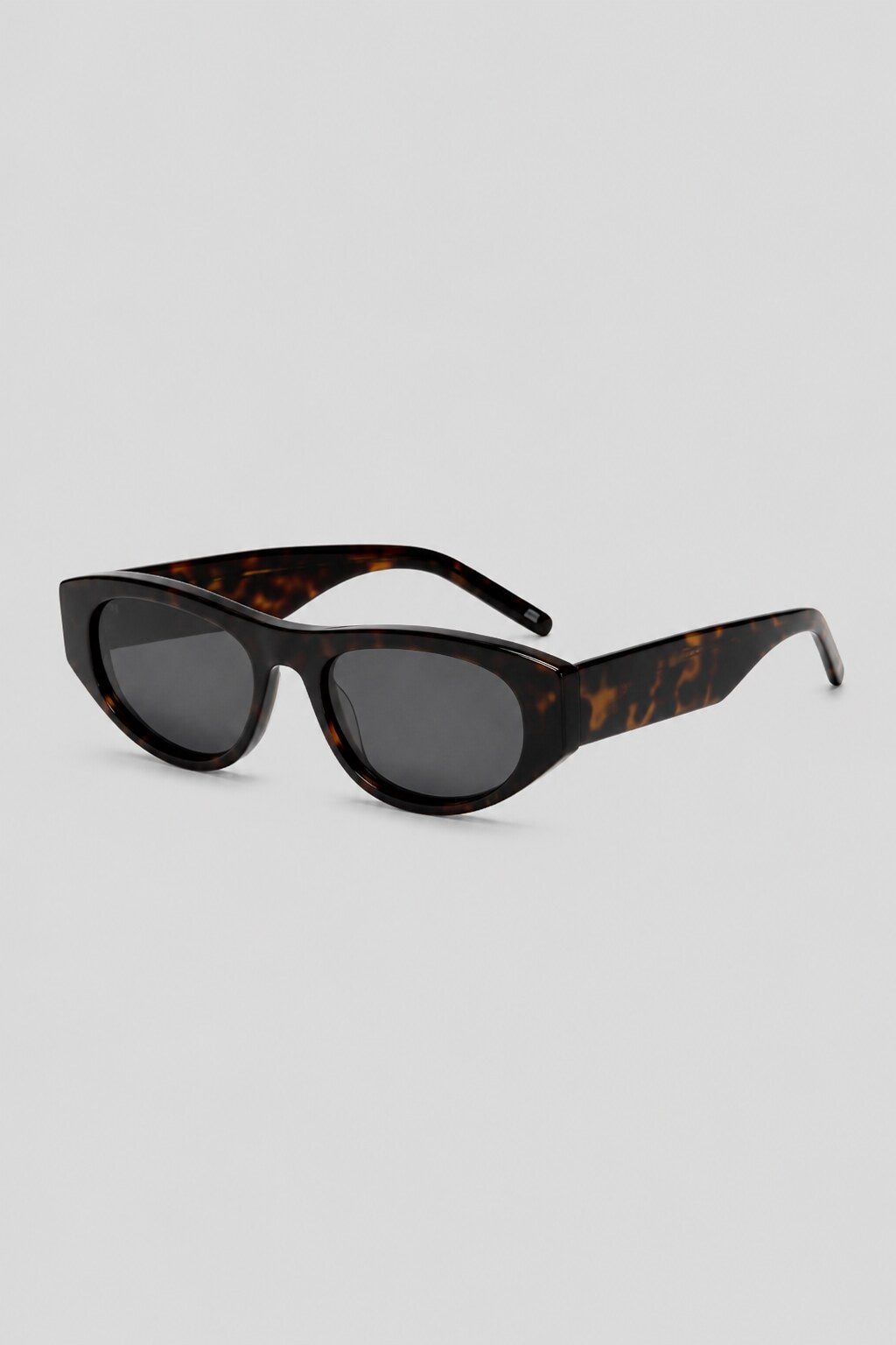 Olivier Marel Tignes '28 tortoiseshell polarized oval sunglasses in acetate, front view